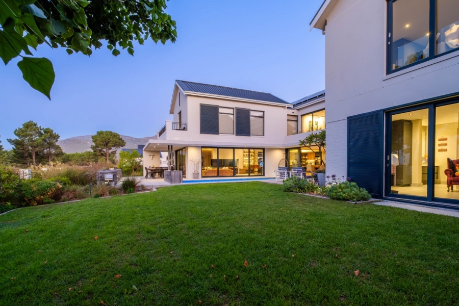 5 Bedroom Property for Sale in Val De Vie Estate Western Cape
